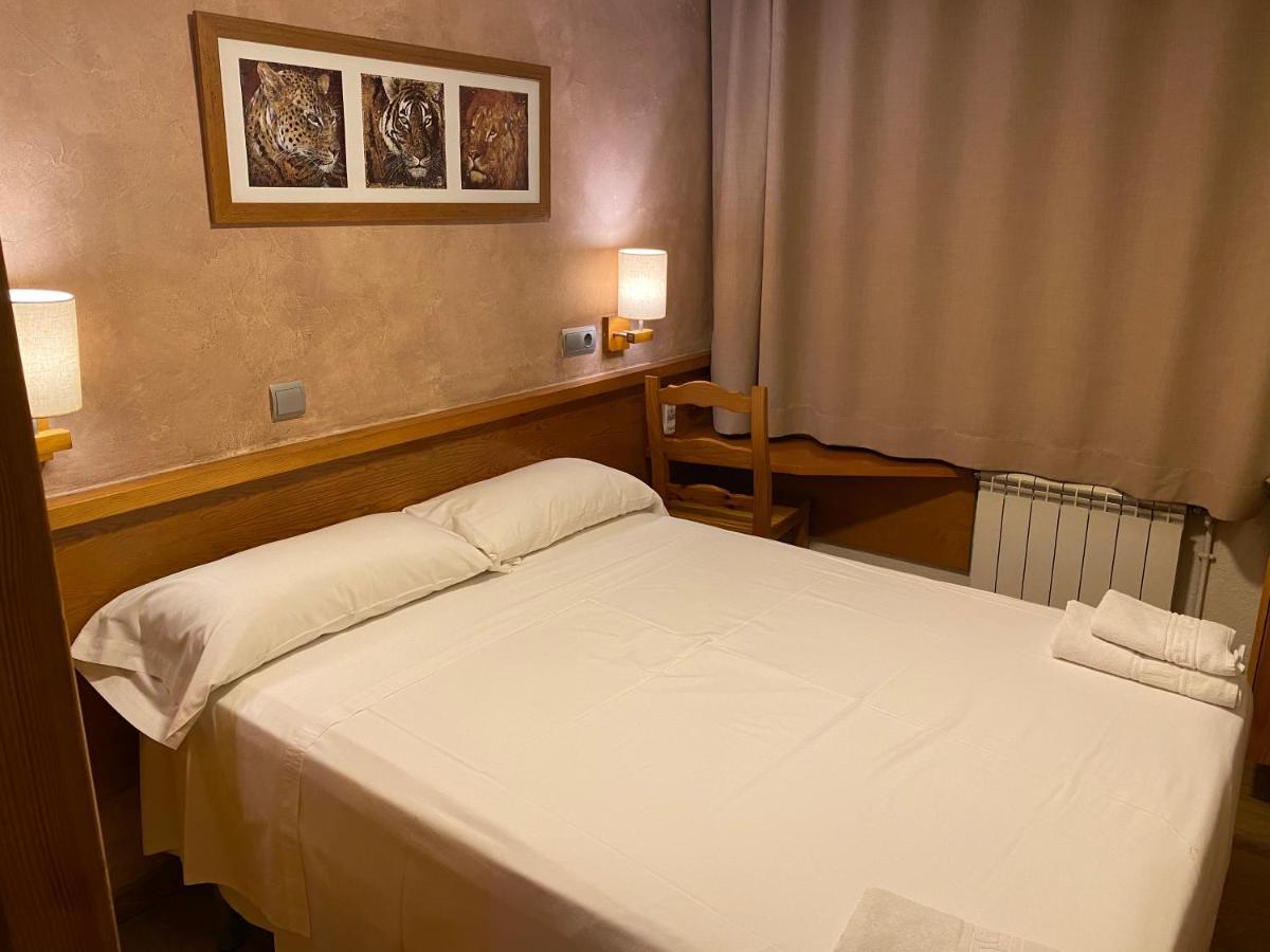 Hostal Galicia Cardedeu Ngoại thất bức ảnh