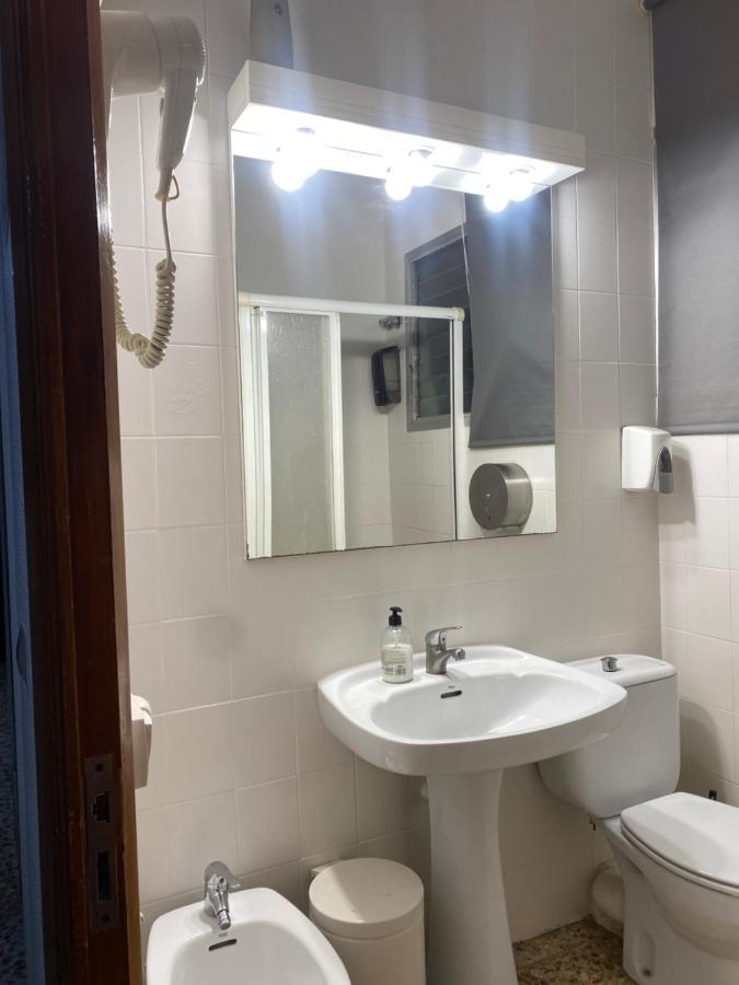 Hostal Galicia Cardedeu Ngoại thất bức ảnh