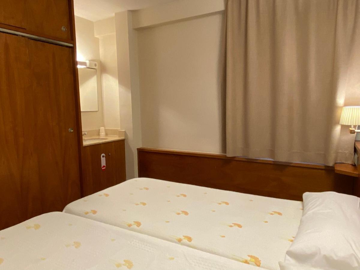 Hostal Galicia Cardedeu Ngoại thất bức ảnh