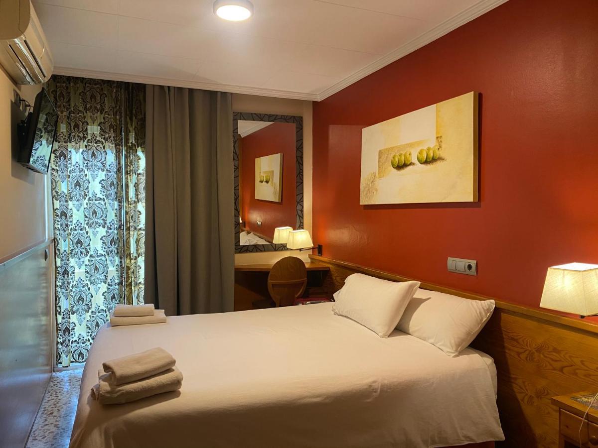 Hostal Galicia Cardedeu Ngoại thất bức ảnh